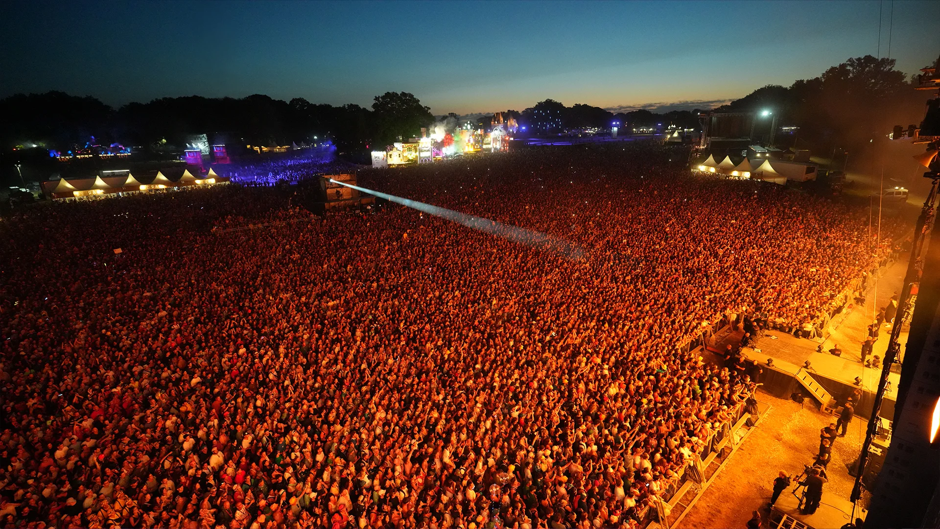 Photo carrousel 4